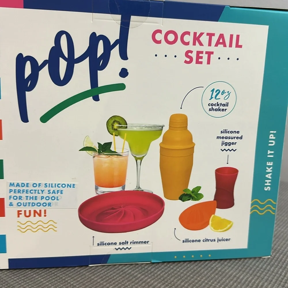 Pop! Cocktail Set with Juicer and Jigger red, blue, green